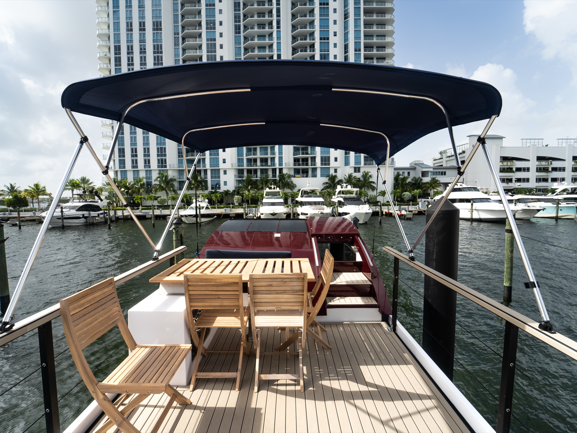 NH flybridge seating